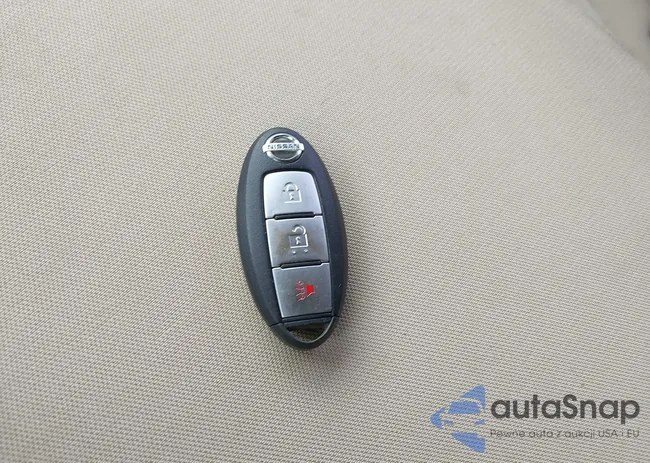 1N6BA1F30HN572002: 42246274