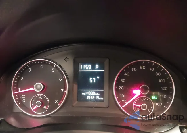 3VWRZ7AJ1AM044260: 42247428