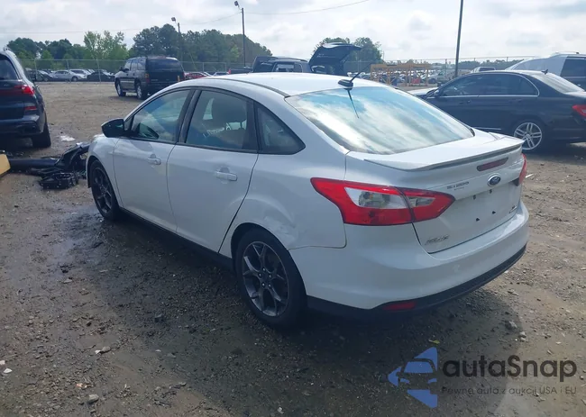 1FADP3F27EL279627: 42247431