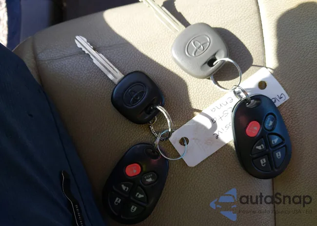 5TDYK3DC9ES526117: 42247546