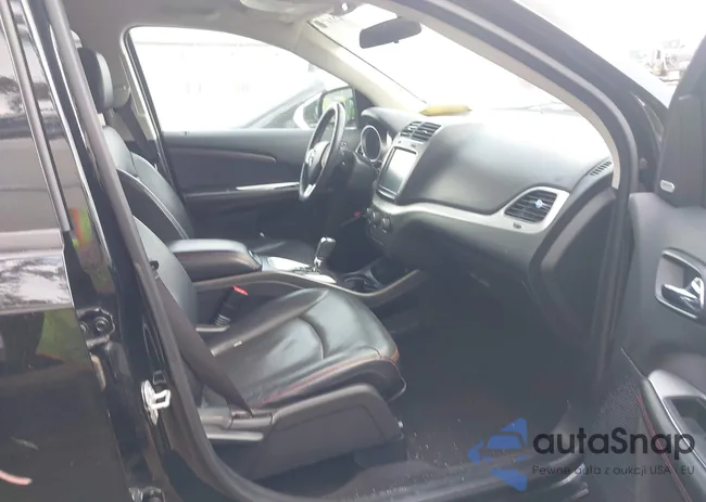 3C4PDDEG8JT431173: 42247611