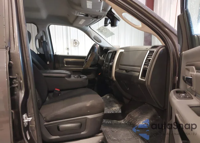 1C6RR7GG2LS147140: 42247643