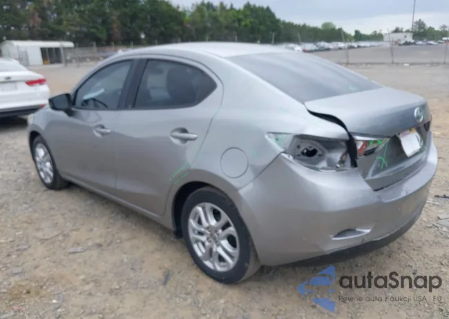 3MYDLBZV5GY144289: 42247688