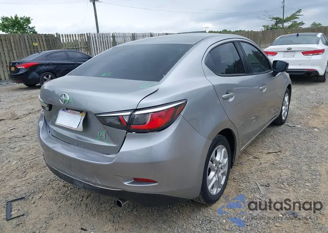 3MYDLBZV5GY144289: 42247688