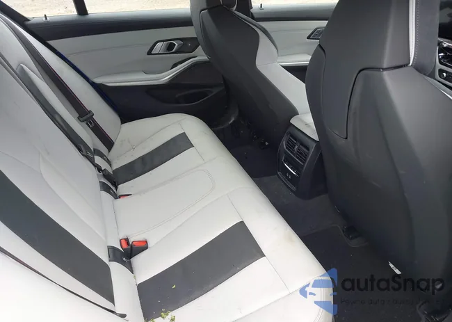 WBS33HJ01SFU28279: 42247834