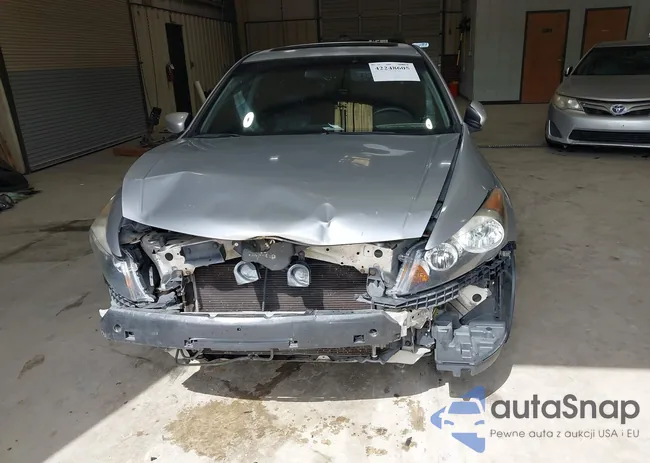 1HGCP26898A082772: 42248605