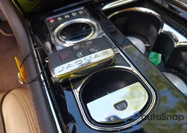 SAJWA1CZ0F8V75119: 42248663