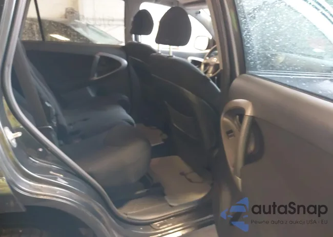 JTMBD32V186070378: 42248672