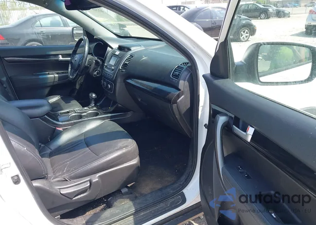 5XYKT3A64FG657410: 42248796