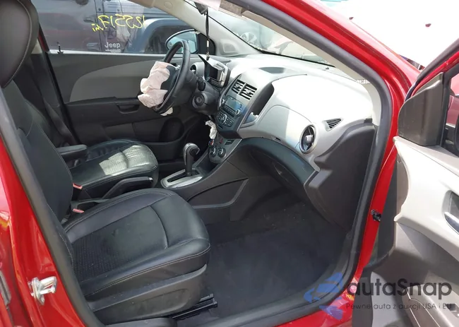 1G1JE6SH3C4173092: 42247981