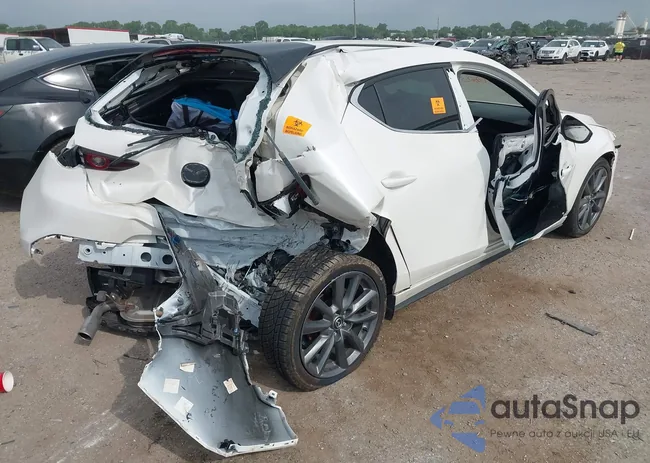 JM1BPAKM3P1616743: 42248005