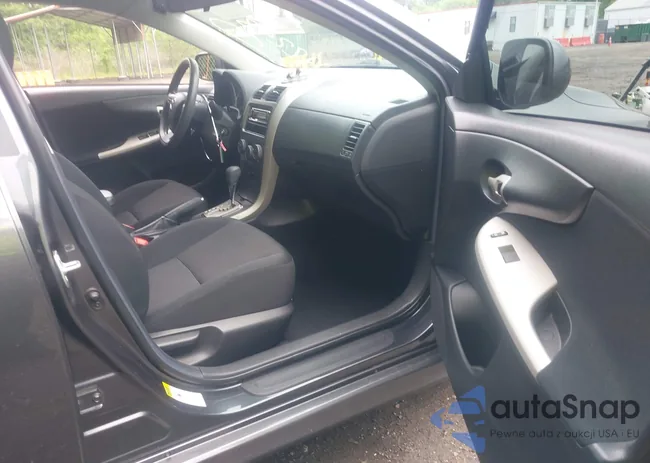 2T1BU4EE3BC695141: 42248111