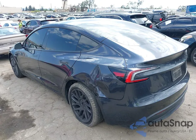 5YJ3E1EA0RF782725: 42248130