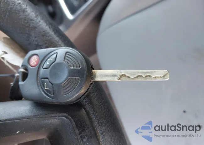 1FMCU0F75JUB04074: 42248171