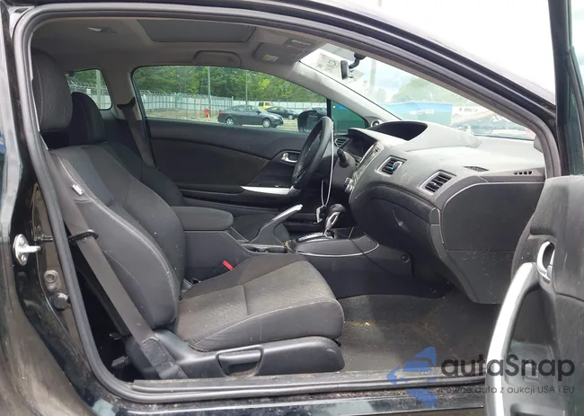 2HGFG3B86FH526083: 42248182