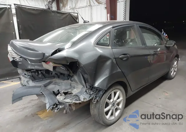 3FADP4BJ2KM143404: 42248219