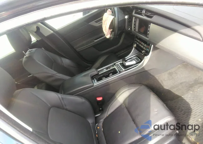 SAJBJ4BN5HCY31690: 42249496