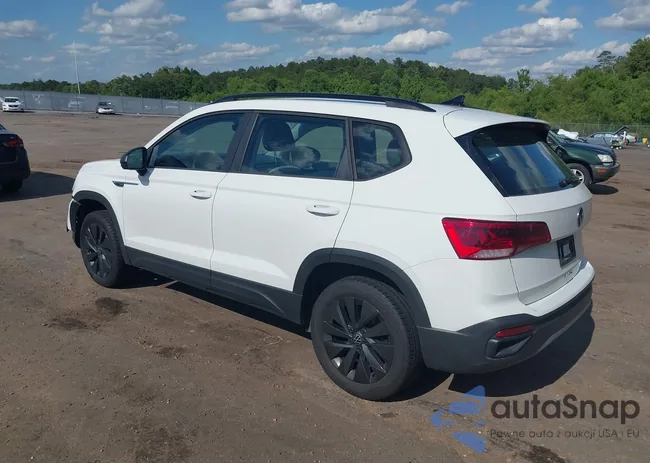 3VV5X7B22RM032517: 42249621