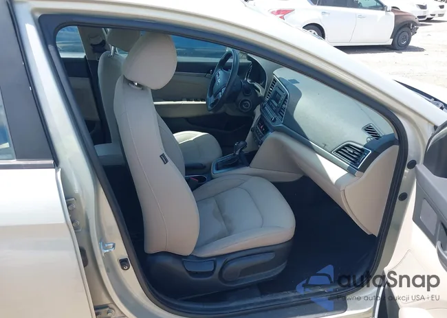 KMHD74LF2HU083807: 42249860