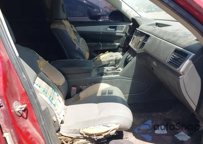 1V2CP2CA1JC595089: 42249116