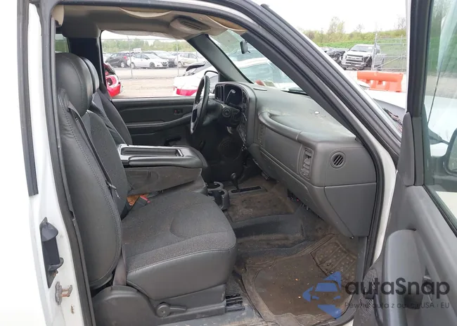 1GCHK29U45E193424: 42250444