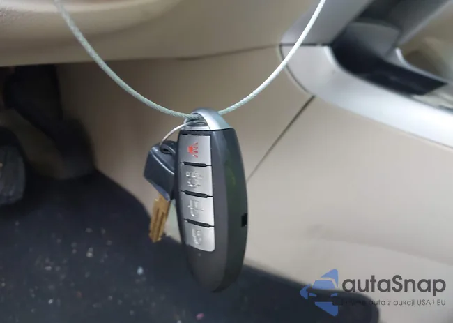 1N4AL3APXDC122528: 42250538