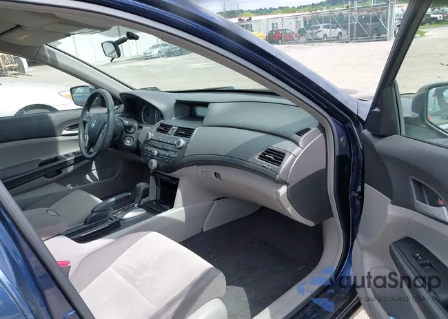 JHMCP26308C079779: 42250653