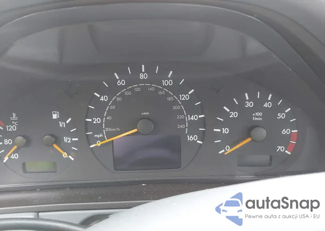 WDBJF82J31X058103: 42250667