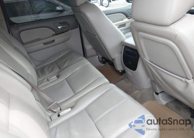 1GNUKJE31AR158534: 42250669