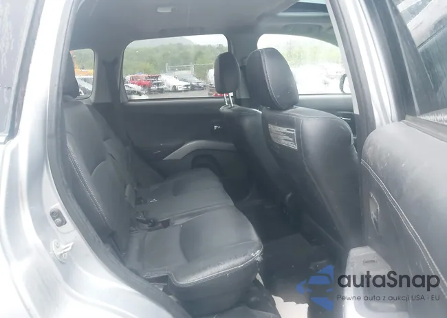 JA4JS4AX7BU020401: 42250209