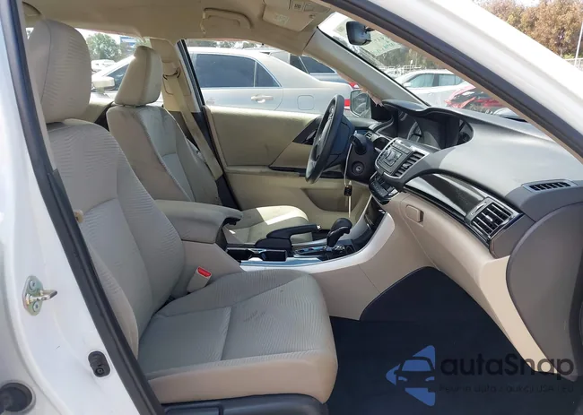 1HGCR2F38HA149280: 42251511