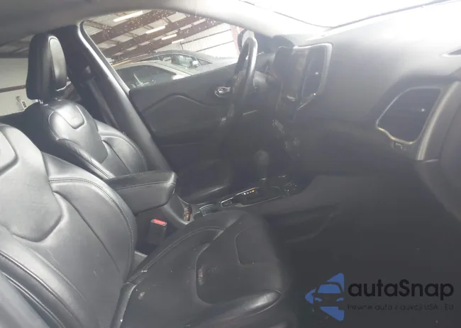 1C4PJMDXXKD198284: 42251536