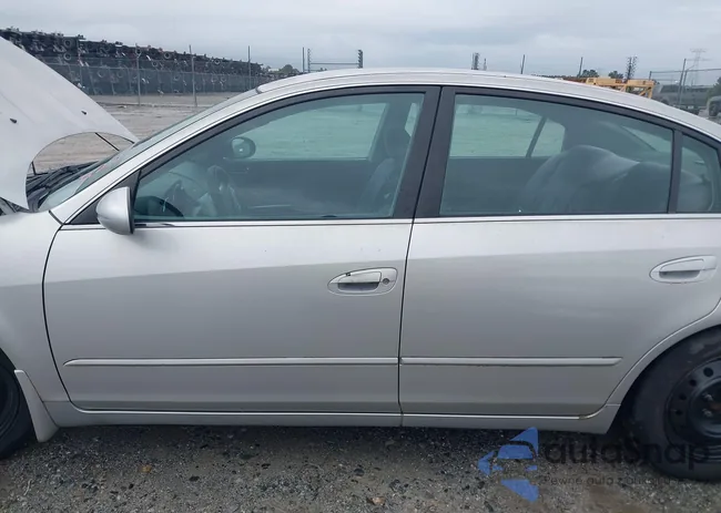 1N4AL11D65N412748: 42251577