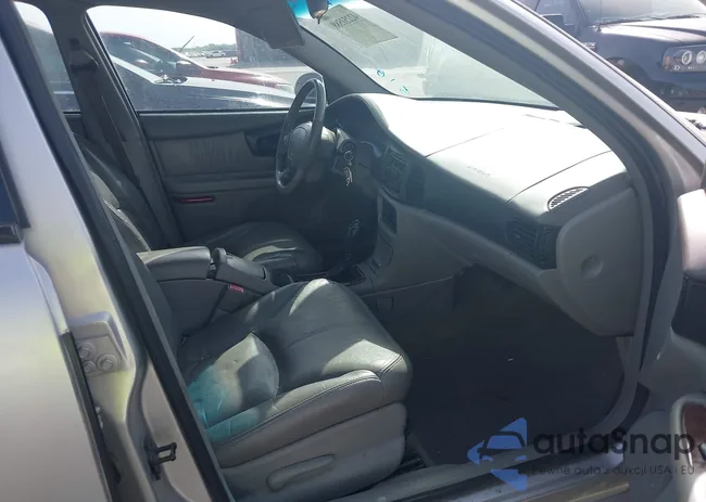 2G4WB52KX41216086: 42251588