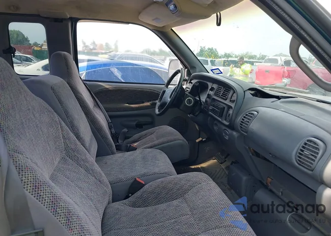 1B7HC13Y2WJ202939: 42251637