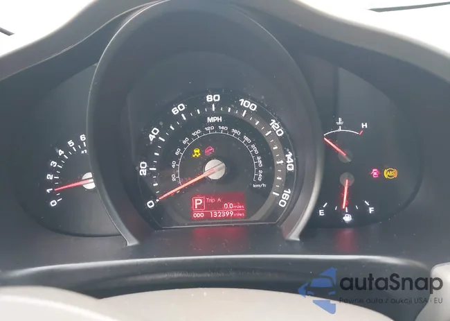 KNDPB3A26C7330201: 42251655