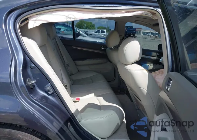 JN1CV6AR2CM976148: 42251772