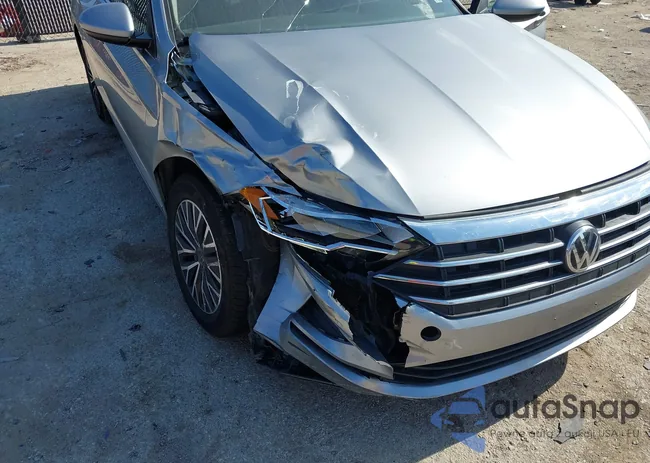 3VWC57BU5MM055552: 42251780