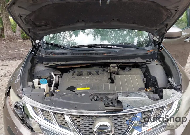 JN8AZ1MW0BW152606: 42251812