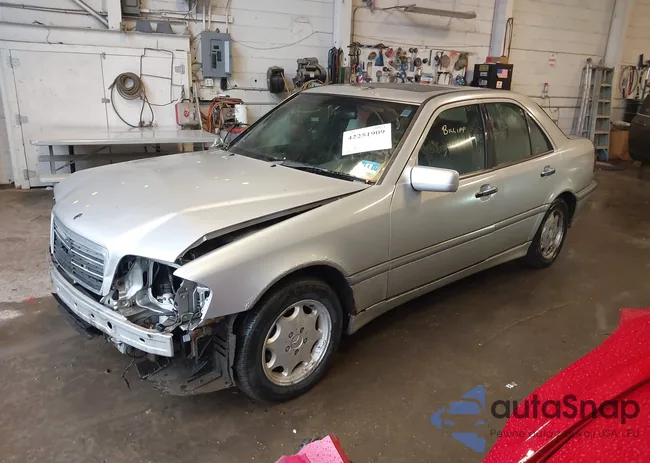 WDBHA24G5XA711781: 42251909