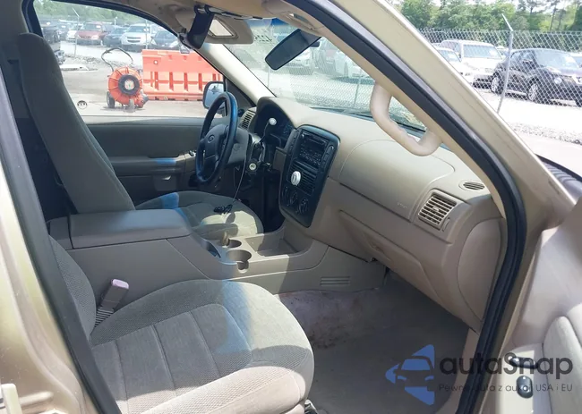 1FMZU73E12UA04304: 42251337