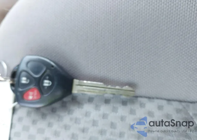 JTMBD33V586068163: 42252373