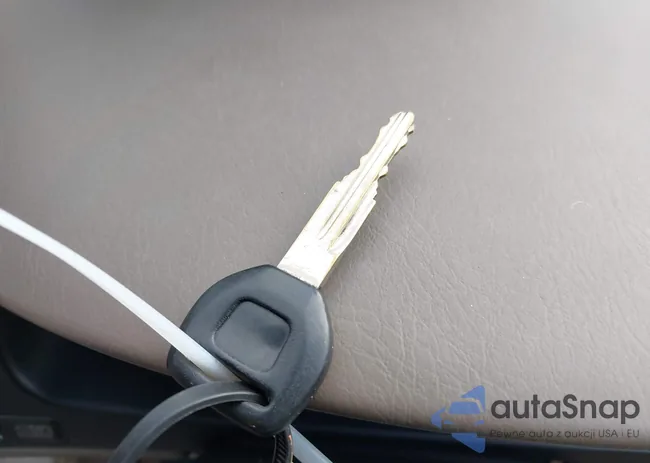 1HGCD563XTA267789: 42252673