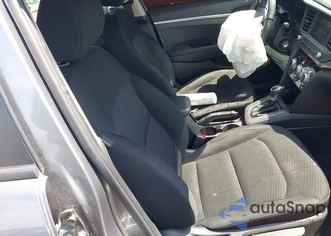 KMHD74LF1KU777590: 42252688