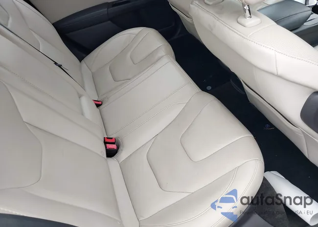 3FA6P0K93FR227490: 42252870