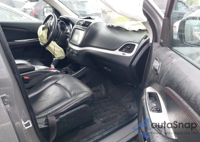 3C4PDDEG9KT837108: 42253688