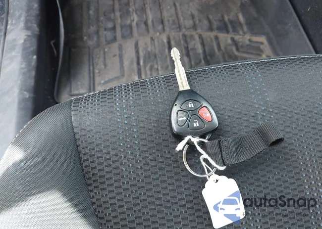 2T1BU4EEXCC891725: 42253095