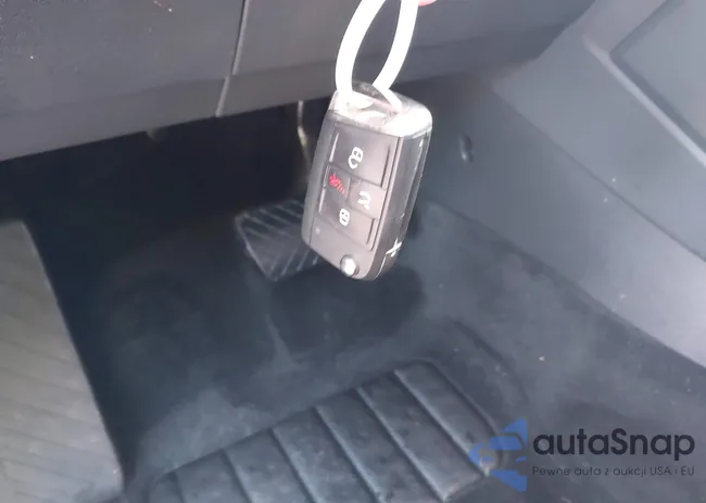 3VV2B7AX5LM142418: 42253122