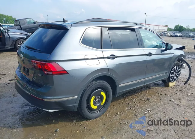 3VV2B7AX5LM142418: 42253122