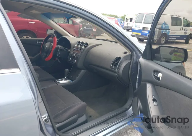 1N4AL2AP0CN546846: 42253185